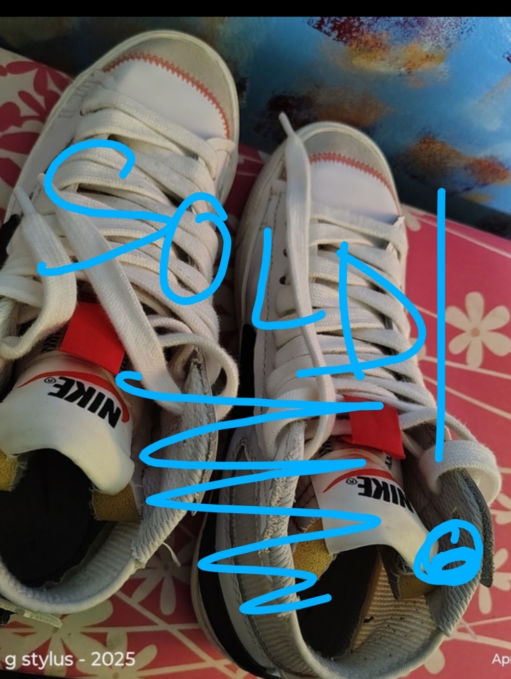 😎🔥NIKE ✅ - White High-Top Sneakers with Red Accents, Mens 9.5,Women's 11